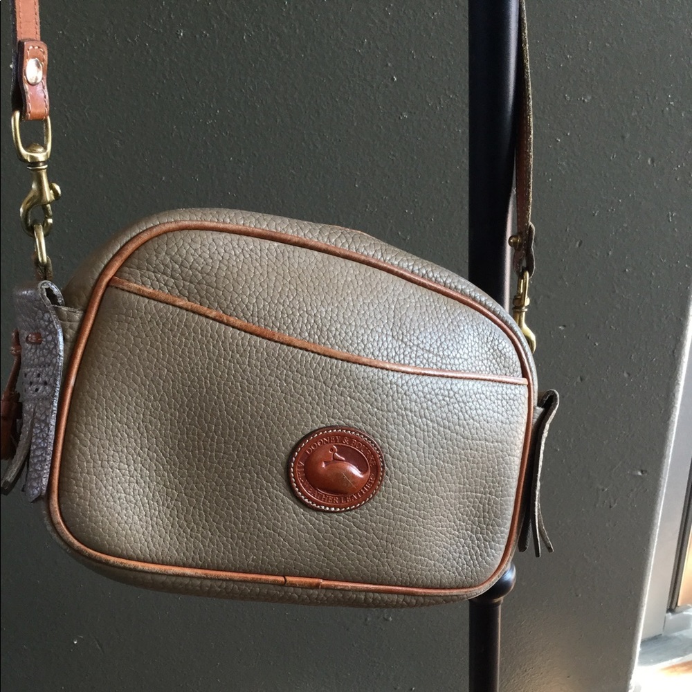 Vintage Dooney & Bourke crossbody